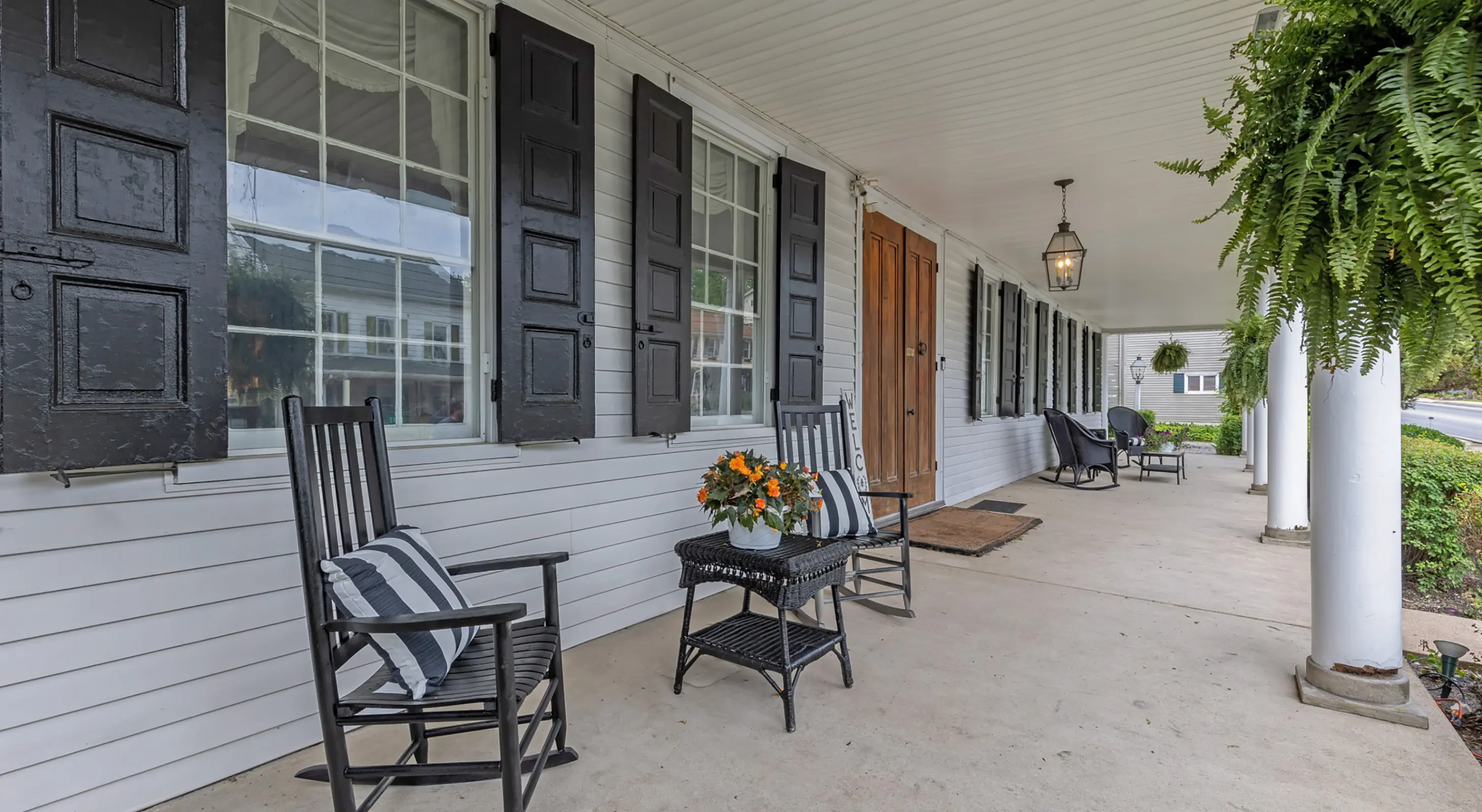 patio with rocking chairs at our Pennsylvania Inn